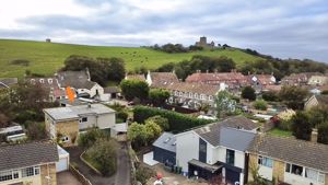 Situation- click for photo gallery